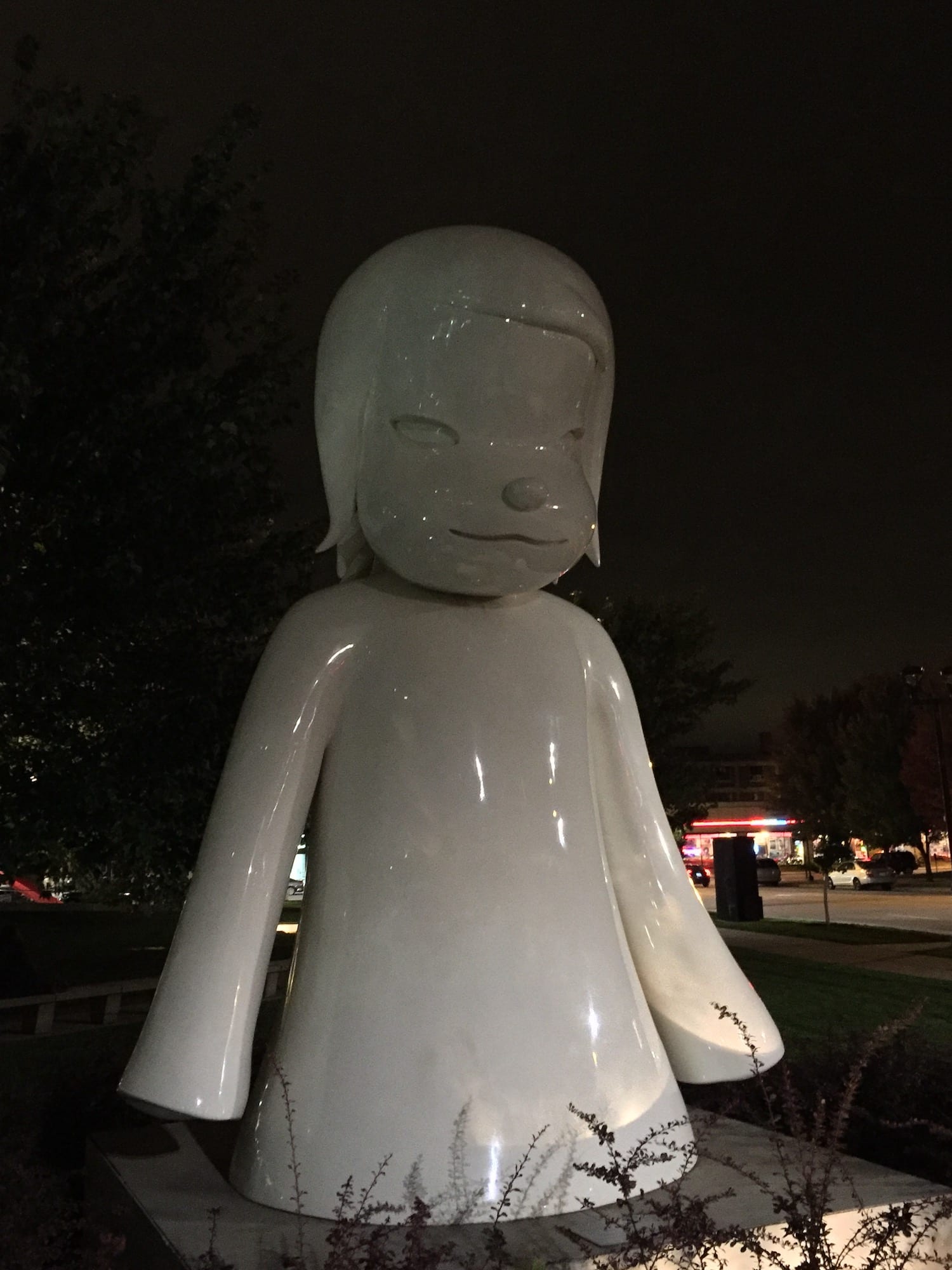 Pappajohn Sculpture Park: Des Moines, Iowa White Ghost