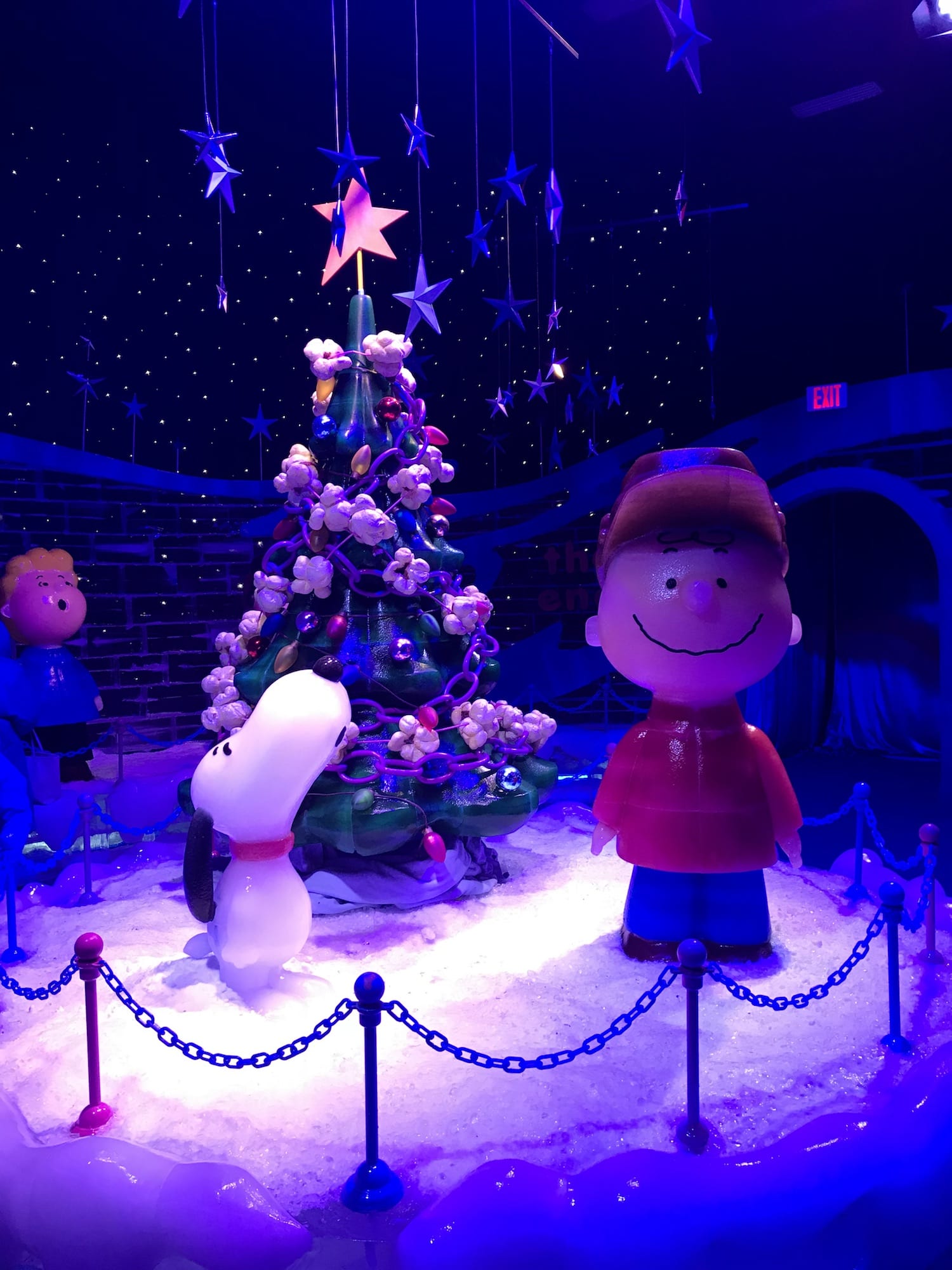 ICE! Charlie Brown Christmas at Gaylord Opryland
